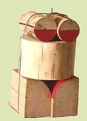 1990 - Weiblicher Torso - Holz, Acryl, Draht - 15x15x25cm